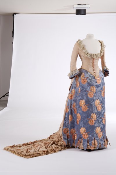 Vestido de noche, 1880s de English School