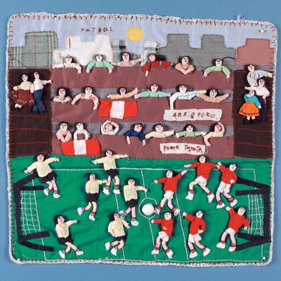 Collage de tela de un partido de fútbol en Perú de English School