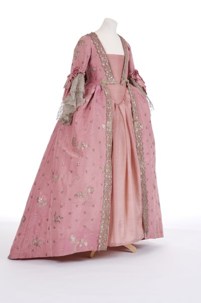 Vista frontal de un vestido de saco, 1750s de English School