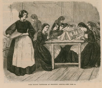 Niñas haciendo cartuchos en el Arsenal de Woolwich de English School