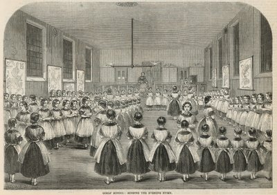 Escuela de niñas: cantando el himno vespertino de English School