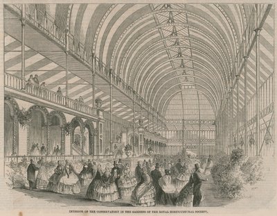 Interior del invernadero en los jardines de la Sociedad Hortícola Real de English School