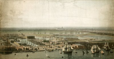 Muelles de Londres, con la Catedral de San Pablo en la distancia de English School