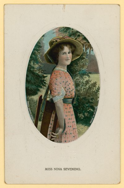 Miss Nina Sevening, actriz de English School