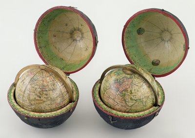 Par de globos de bolsillo, hechos por Newton & Son, c.1830 de English School