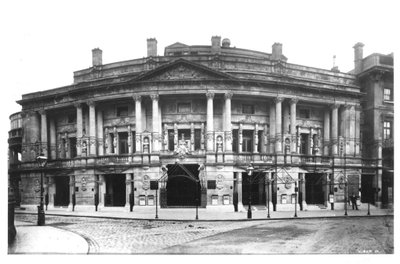 Queens Hall en Langham Place, Londres, 1896 de English School