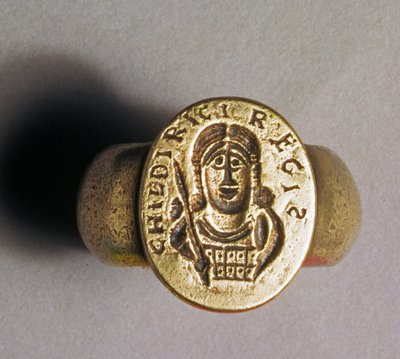 Réplica electrotipada del anillo de Childeric, 1831 de English School