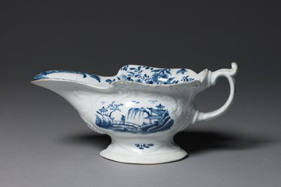 Salsera, posiblemente hecha por la Fábrica de Porcelana de Worcester o la Fábrica de Porcelana de Bristol, c.1752 de English School