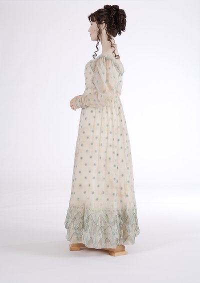 Vista lateral de un vestido de día, c.1815 de English School