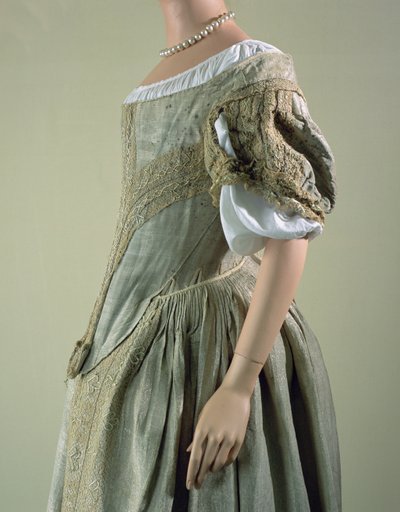 Vestido de tejido de plata, 1660s de English School