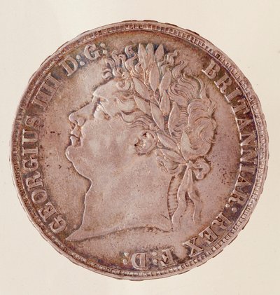 Corona inglesa de plata, reinado del rey Jorge IV (1820-1830). Diámetro 3.7 cm Nápoles, museo arqueológico de English School