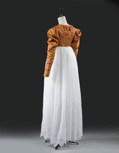Chaqueta Spencer y falda asociada, c.1815 de English School