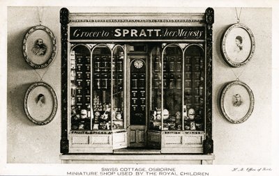 Spratt, tendero de su Majestad, tienda en miniatura para los niños reales, Swiss Cottage, Osborne House, Isla de Wight de English School