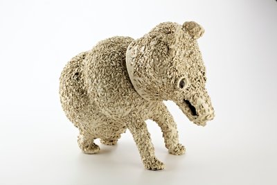 Jarra de Staffordshire en forma de oso con bozal, 1740 de English School