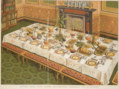 Mesa de cena con adornos florales, dispuesta para 16 personas, del 