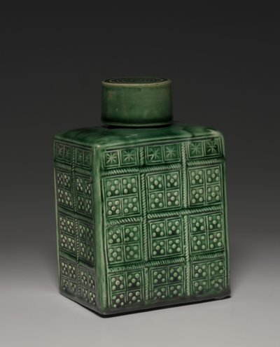 Caja de té con tapa, Fábrica de Staffordshire, c.1750-1800 de English School