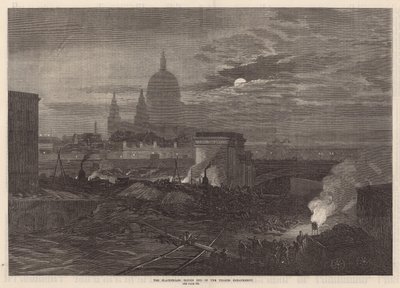 El extremo del Puente de Blackfriars del Terraplén del Támesis de English School