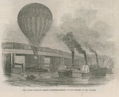 El globo Nassau pasando por el Puente de Battersea de English School
