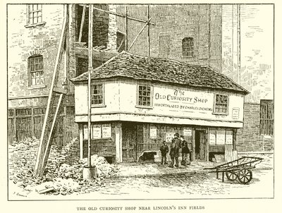 La tienda de antigüedades cerca de Lincolns Inn Fields de English School