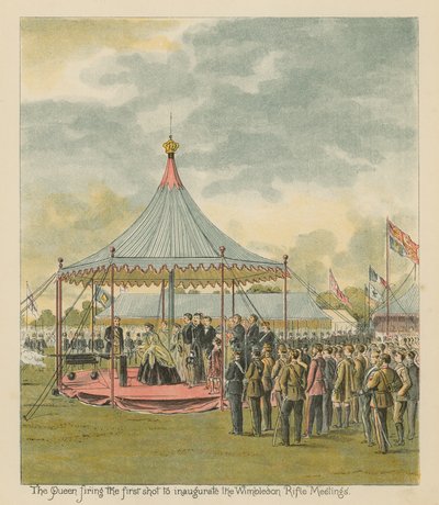 La reina disparando el primer tiro para inaugurar las reuniones de rifle de Wimbledon de English School