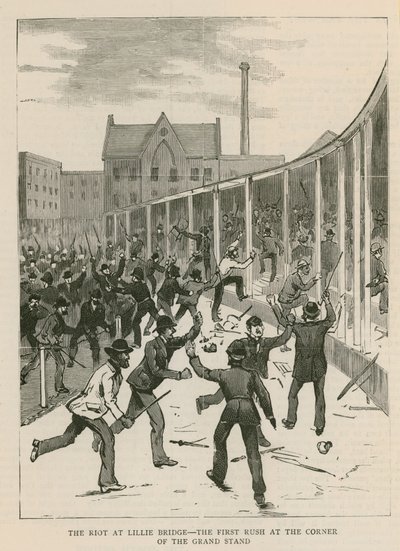 El motín en Lillie Bridge, Londres: El primer asalto en la esquina de la tribuna principal de English School