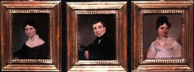 Tres Retratos de un Hermano y Dos Hermanas con Vestido de la Regencia, c.1825 de English School