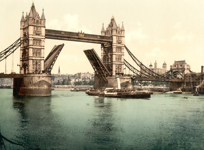 Puente de la Torre, Londres de English School