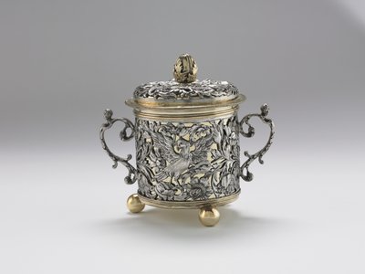 Copa de dos asas, 1677 de English School