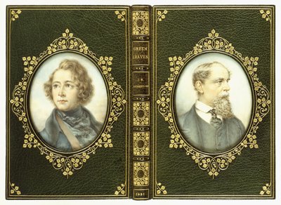 Cubiertas superior e inferior, con dos retratos ovalados de Charles Dickens de English School