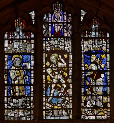 Ventana oeste que representa a San Cristóbal, San Jorge, San Lorenzo de English School