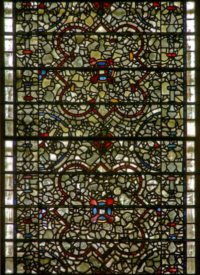 Ventana Cinco-Hermanas que representa grisalla de English School