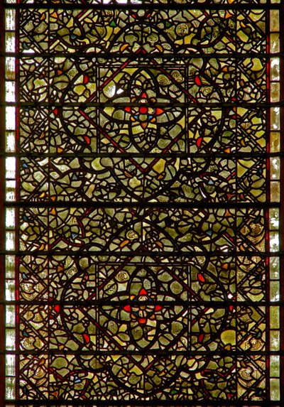 Ventana Cinco-Hermanas que representa grisalla de English School