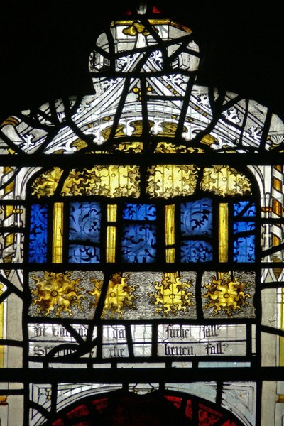 Ventana N3 que representa los Últimos Quince Días del Mundo (la ventana de la Conciencia): Las estrellas caen de English School