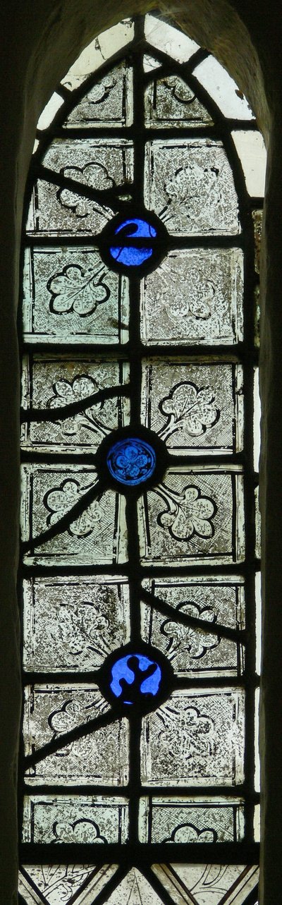 Ventana N4 que representa grisalla de English School
