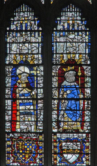 Ventana c18 que representa a un rey y un arzobispo de English School