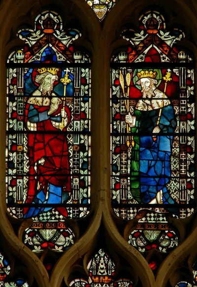 Ventana que representa a Eduardo el Confesor y al Rey Edmundo de English School