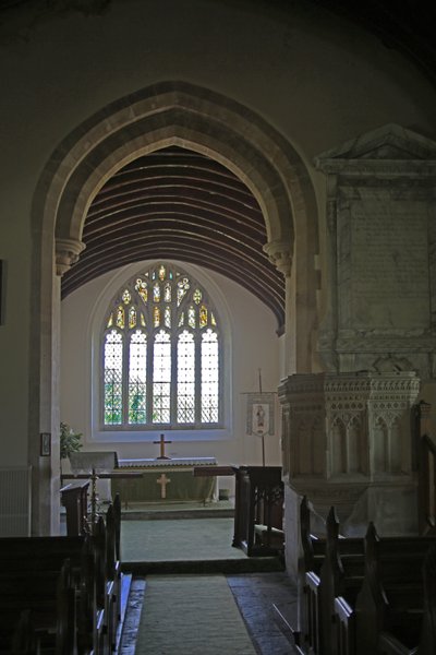 Ventana que representa el extremo este de la iglesia de English School