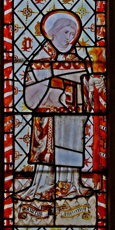 Ventana n2 que representa a San Pedro Diácono de English School