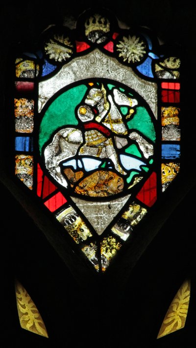 Ventana n6 que representa a San Jorge y el dragón de English School