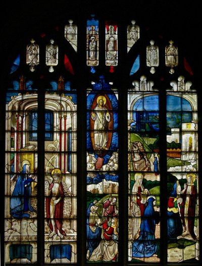 Ventana s3 que representa escenas de la Transfiguración y la Resurrección de English School