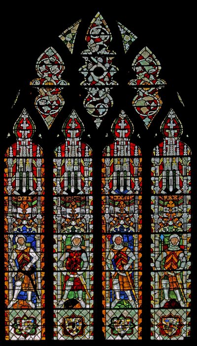 Ventana s4 que representa a caballeros de Clare y William Lord de la Zouche de English School