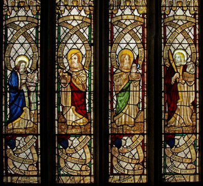 Ventana s5 que representa a los Evangelistas - Cuatro de English School