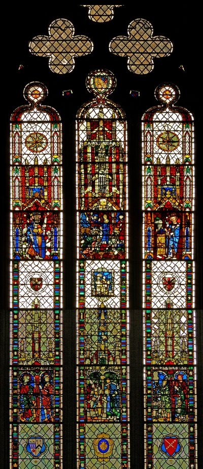 Ventana w31 que representa una ventana compuesta con San Edmundo, San Guillermo, San Jorge, Anunciación, Adoración de los Magos de English School