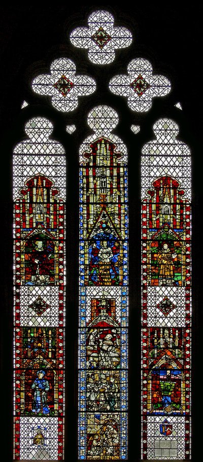 Ventana w32 que representa a San Jorge, San Lorenzo, San Esteban, San Cutberto, San Pedro, Santa Ana, San Joaquín de English School