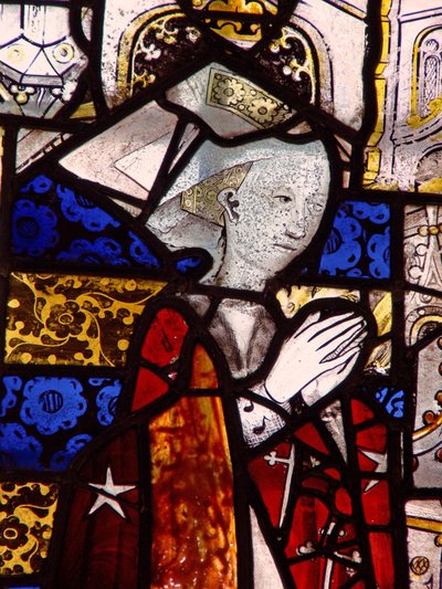 Ventana w3 representando a una donante - Elizabeth de Vere de English School