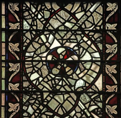 Ventana w58 que representa grisalla de English School