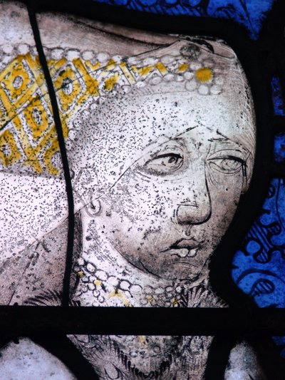 Ventana w5 que representa a Margaret Fray, esposa de Sir John Leynham (detalle) de English School