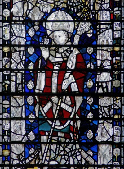Ventana w6 que representa a San Nicolás; borde con figuras de English School
