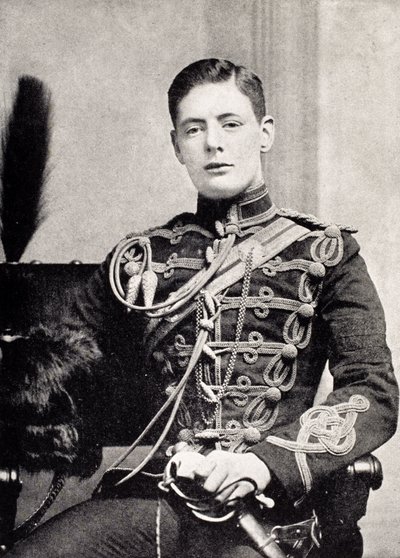 Winston Churchill como Segundo Teniente en los 4th Queen
