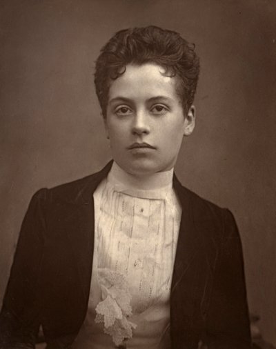 Clo Graves, autora y dramaturga irlandesa, 1888 de Ernest Barraud